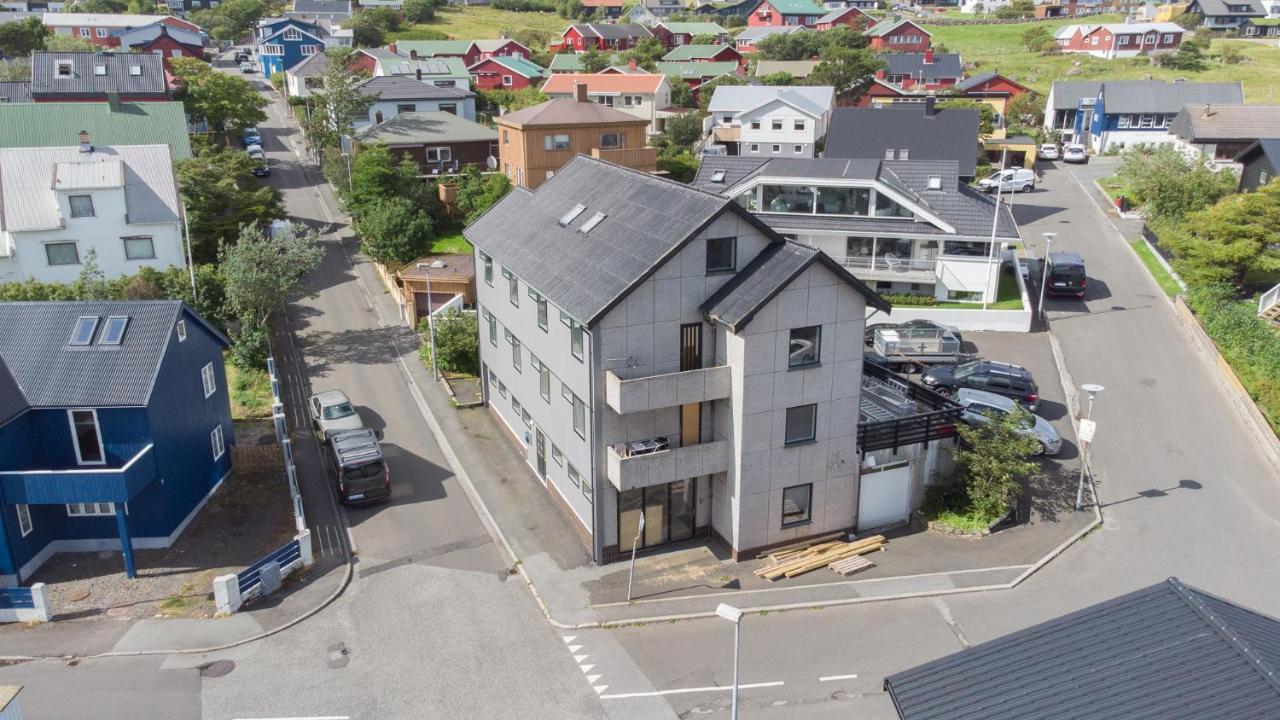 The Bird / Guesthouse / 10 Min Walk Downtown Torshavn Exterior photo